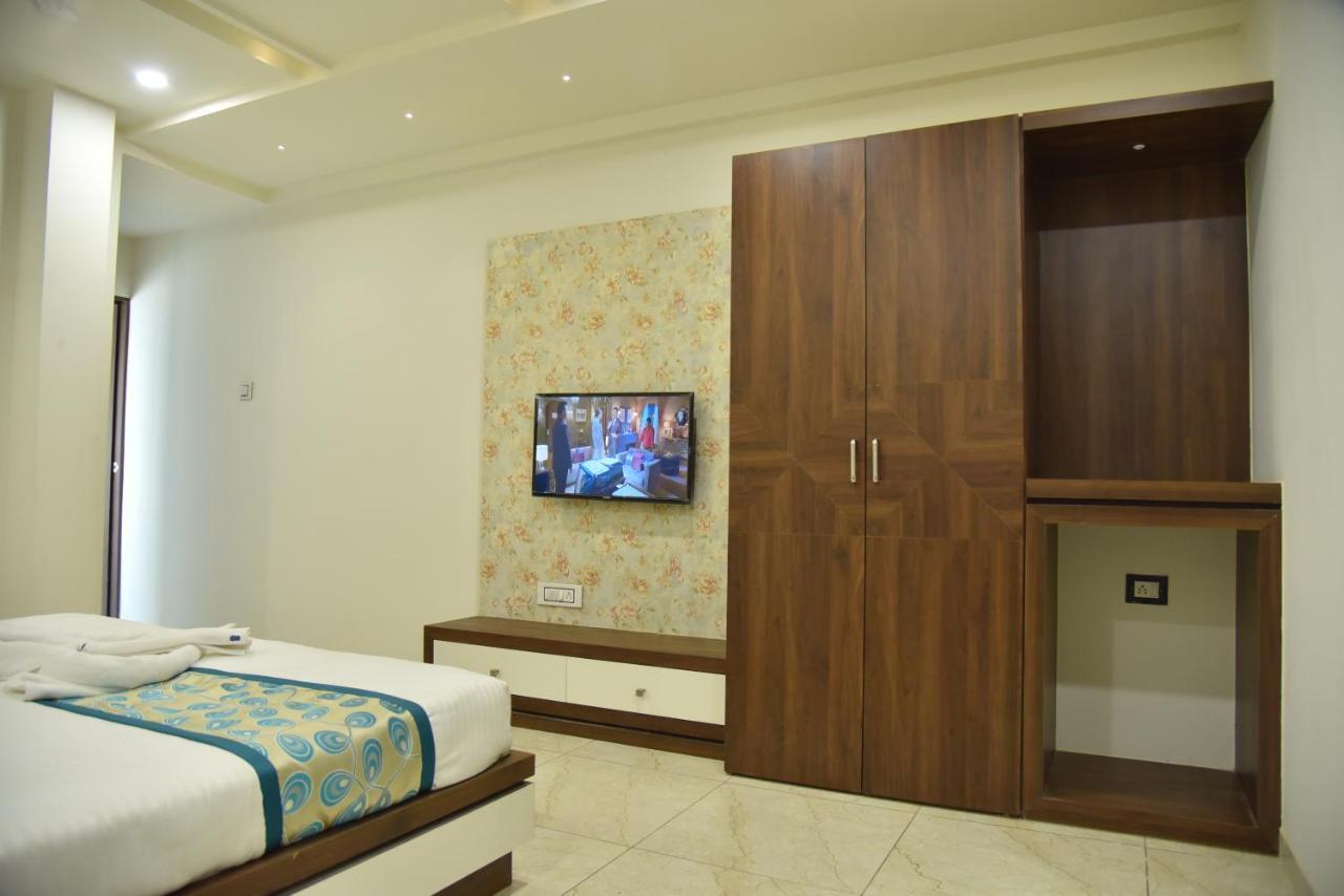 Hotel Savera Inn Morbi Luaran gambar